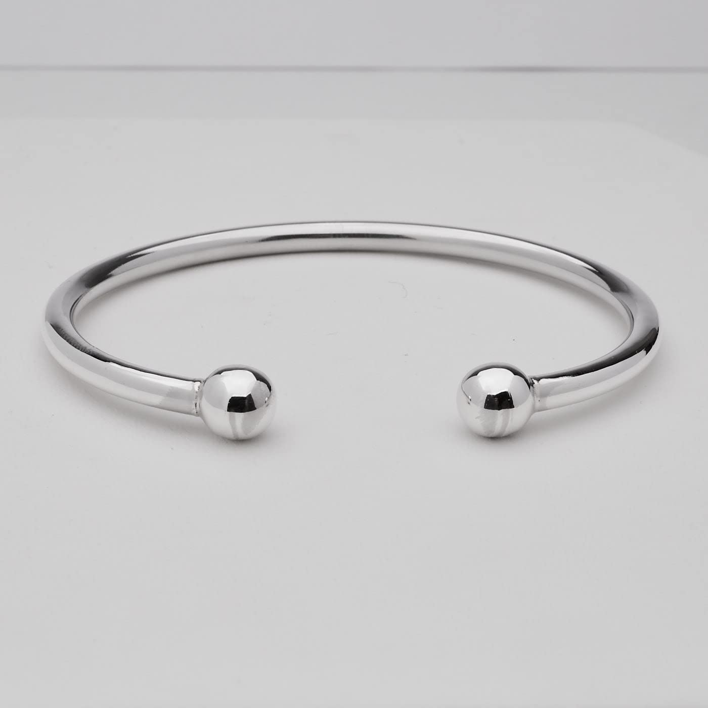 Men's Silver Torque Bangle | Plain 925 Sterling Silver Design - Weight: 22.5g