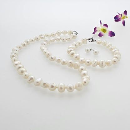 white pearl necklace set