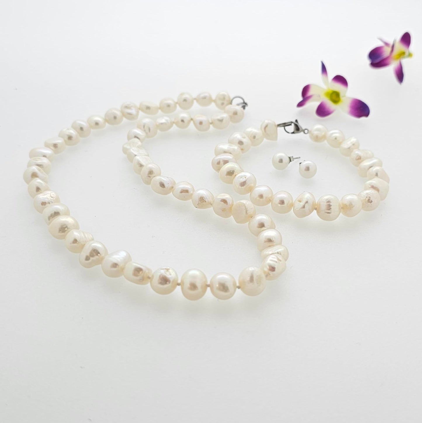 white pearl set